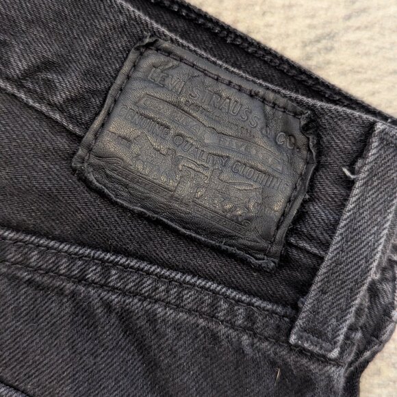 Black High Loose Levi Jeans - Picture 2 of 4